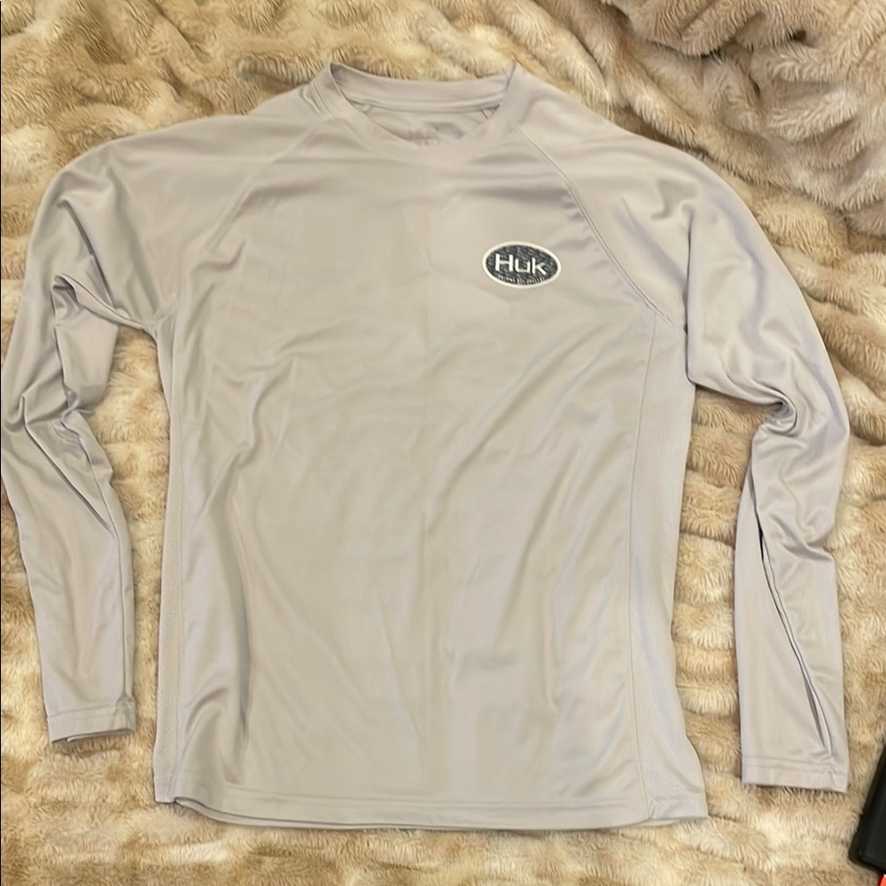 Huk Gray Rash Guard Fishing Swim Shirt Performance Fit